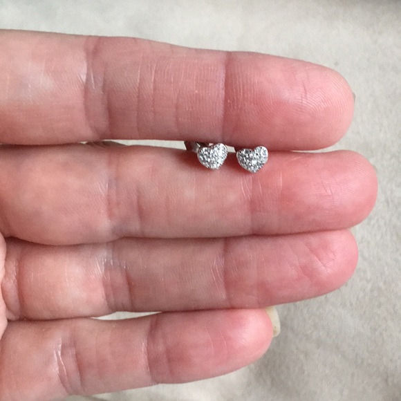 New! Sterling Silver Heart Stud Earrings - Picture 7 of 8